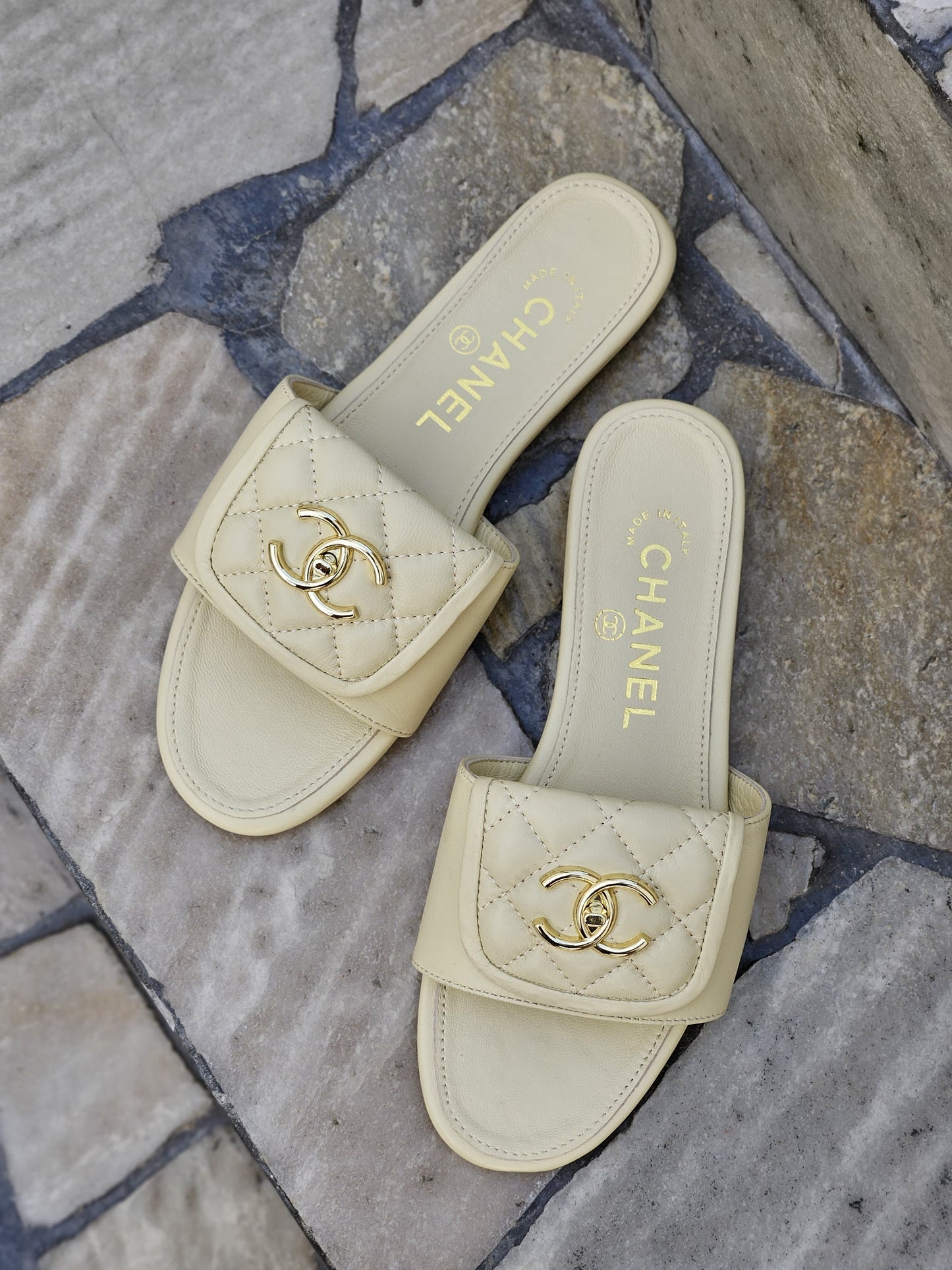 CHANEL