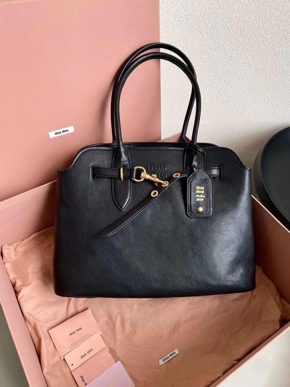 Miu Miu Aventure nappa