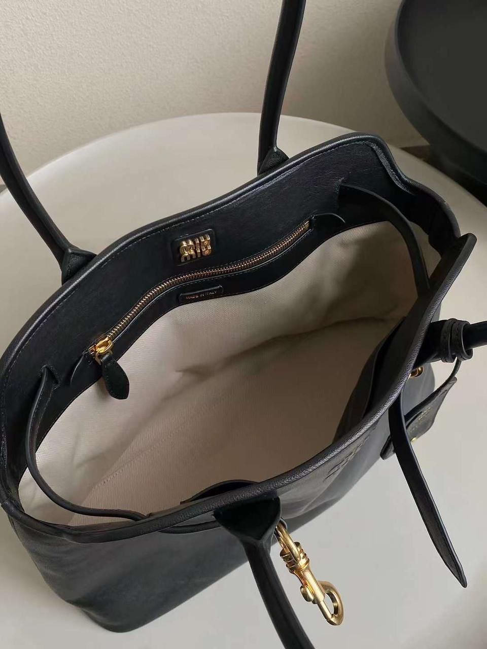 Miu Miu Aventure nappa