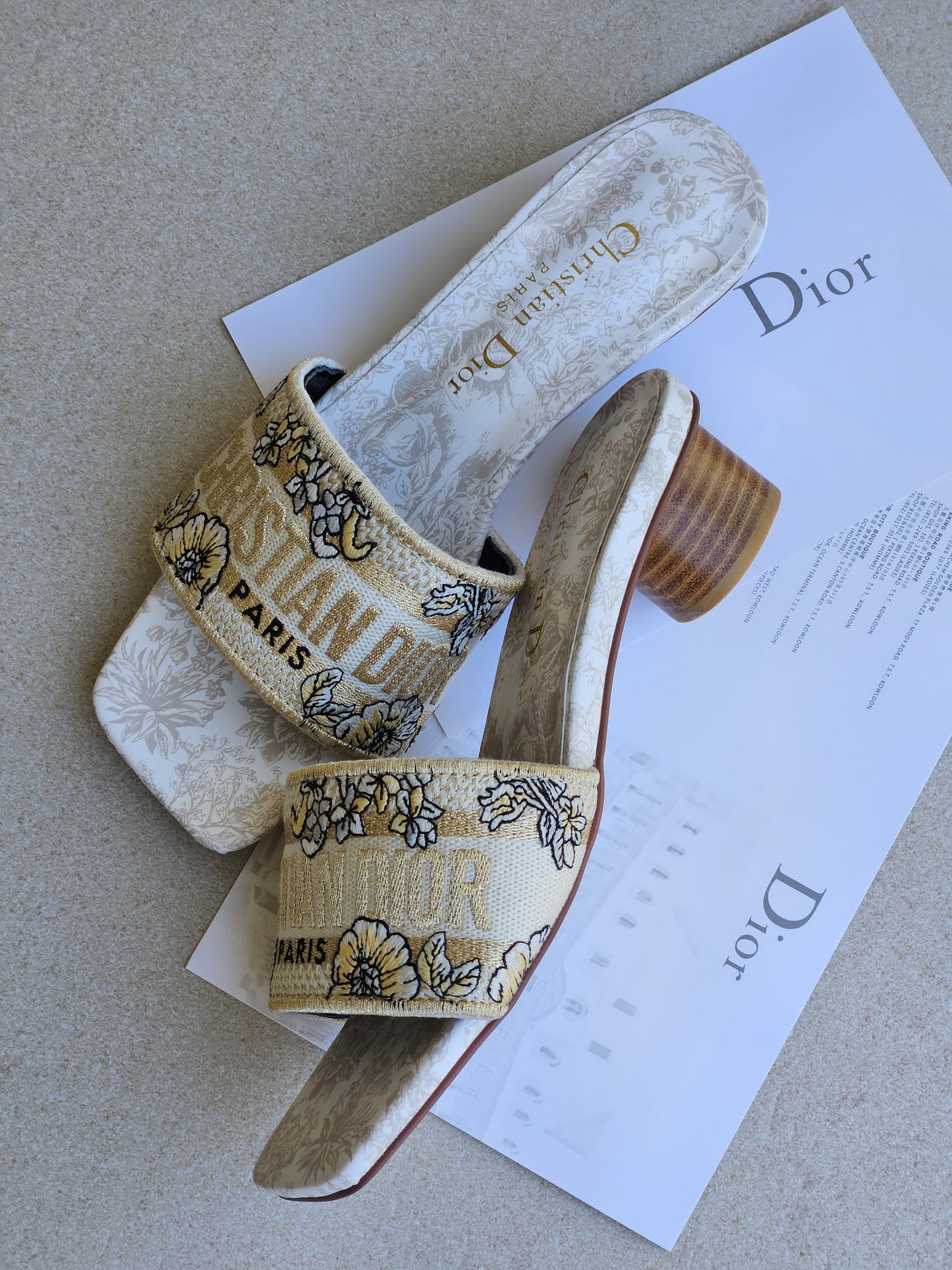 DIOR