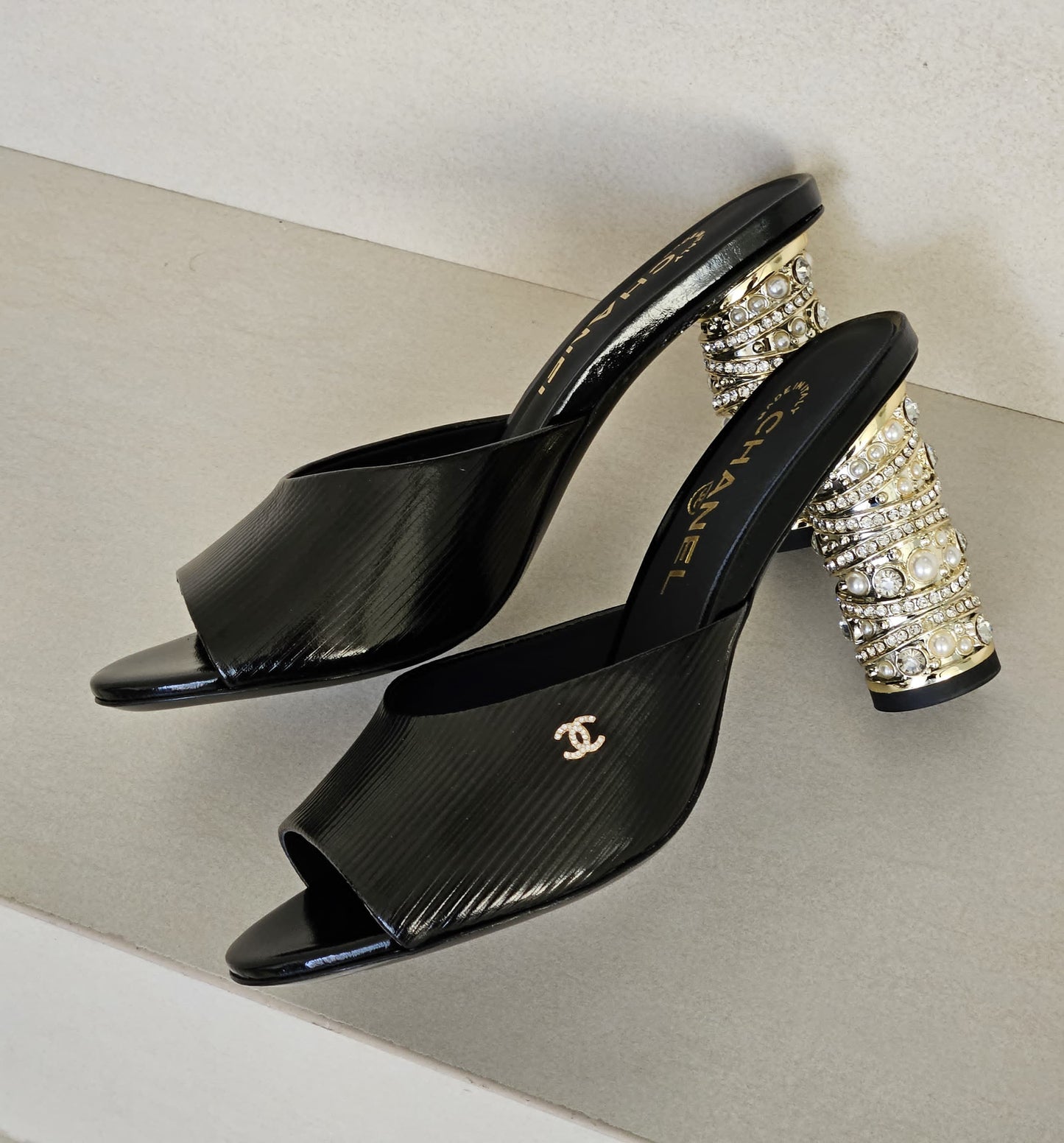 CHANEL