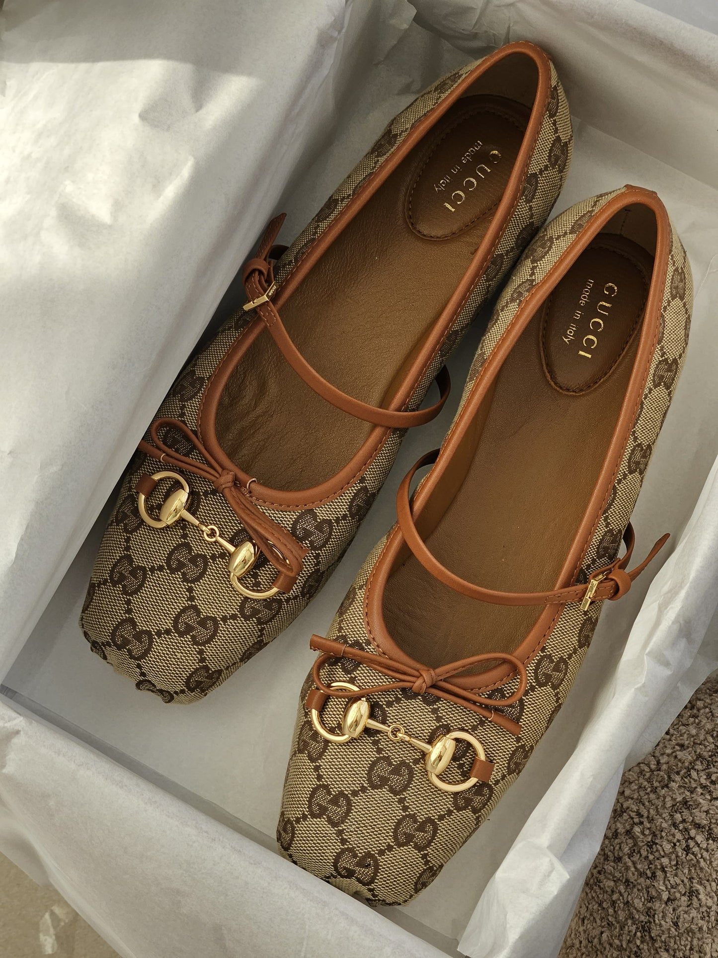 GUCCI