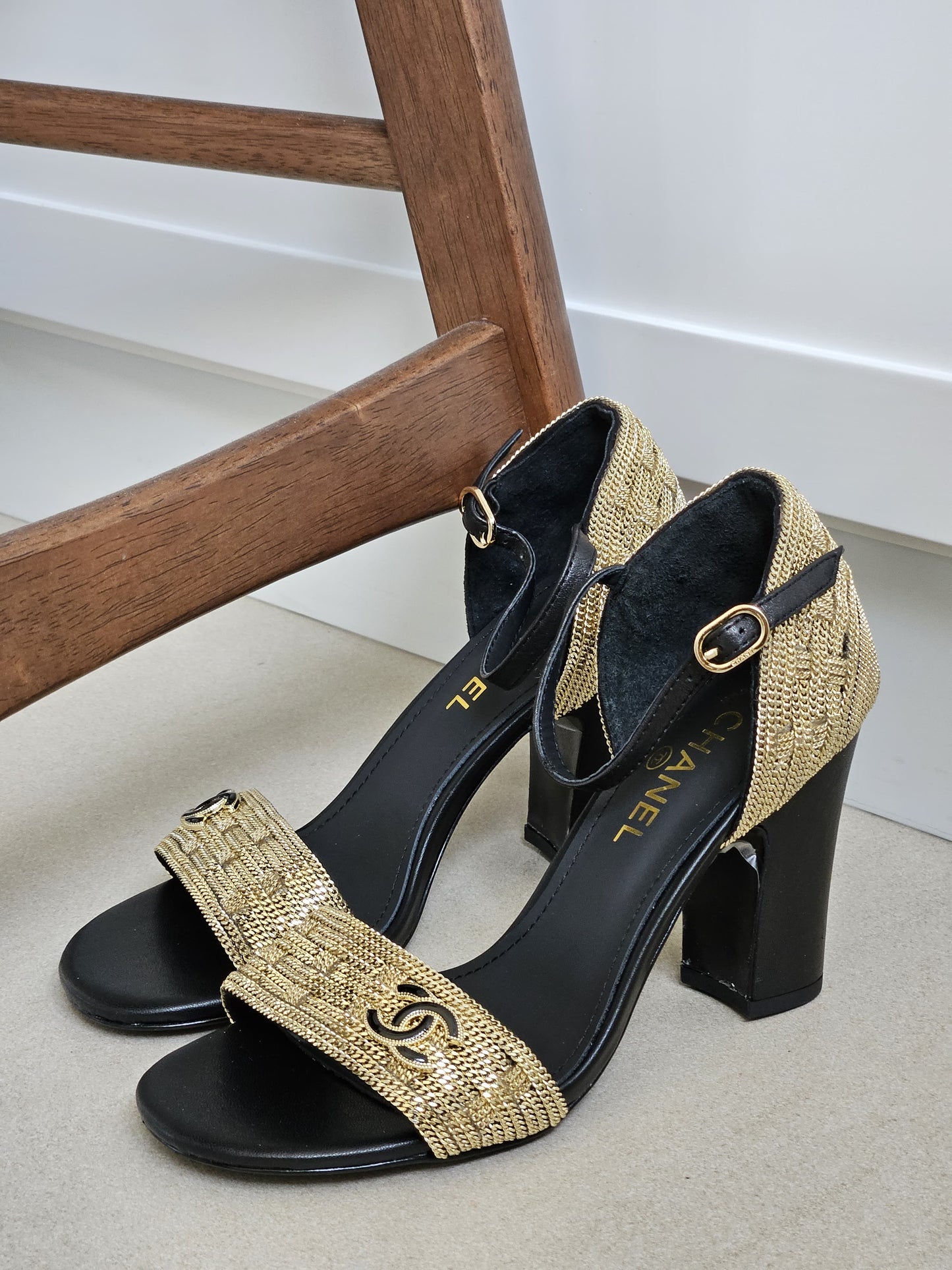 CHANEL