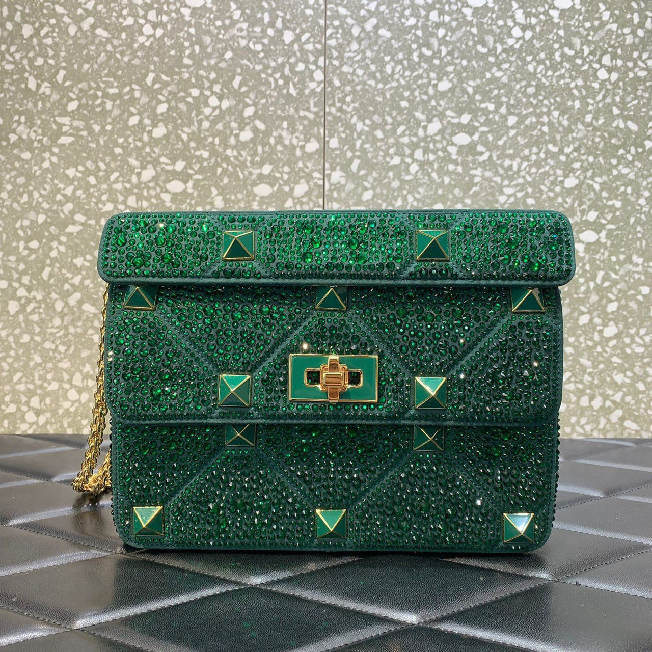 VALENTINO (2 Color)