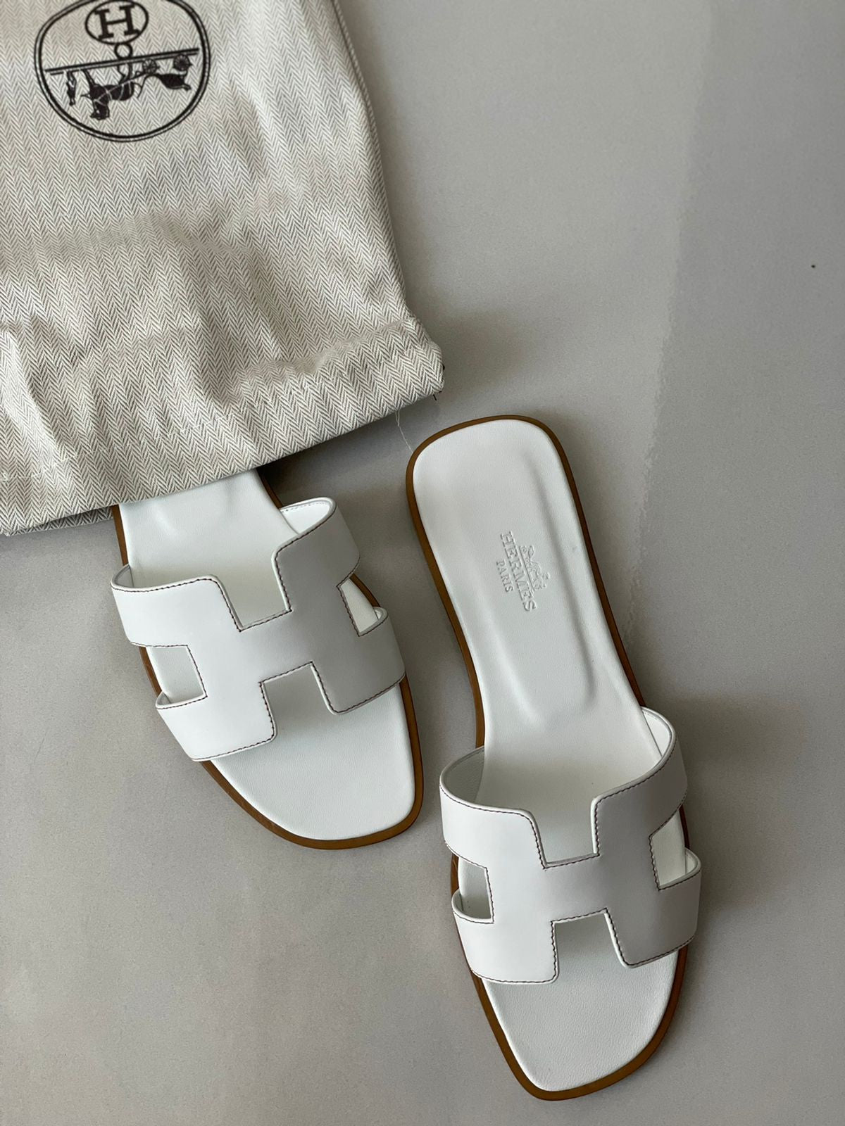 HERMES (4 Colors)