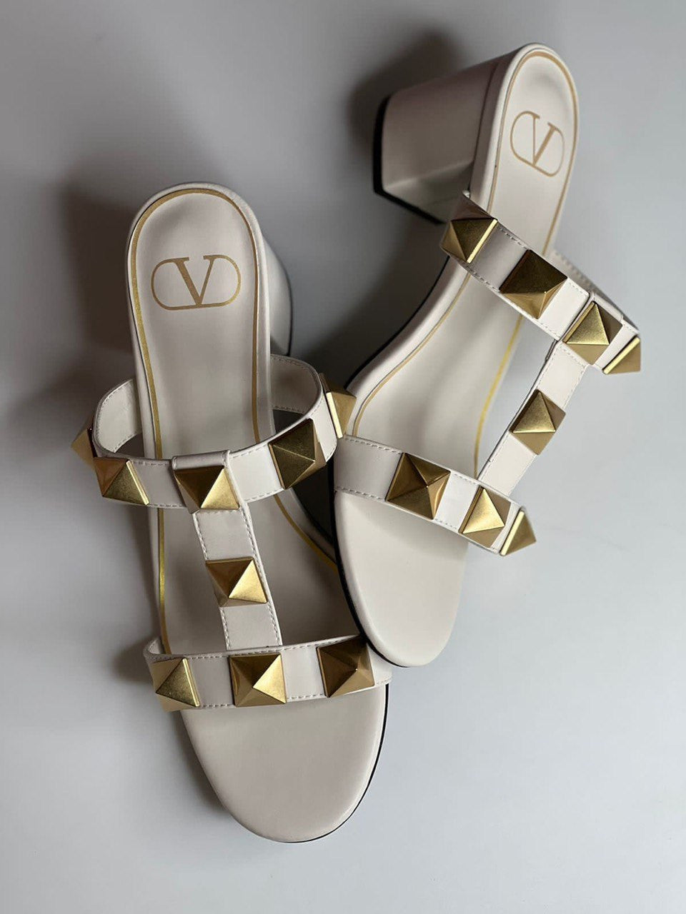 VALENTINO