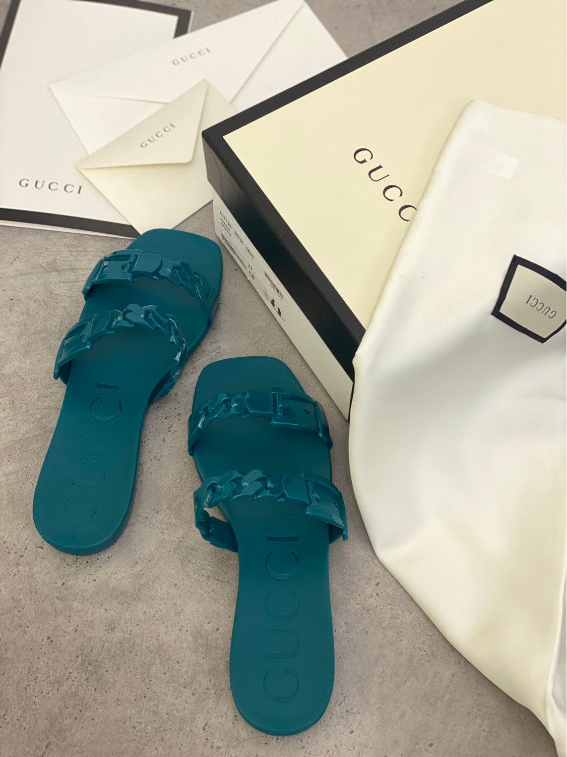 GUCCI