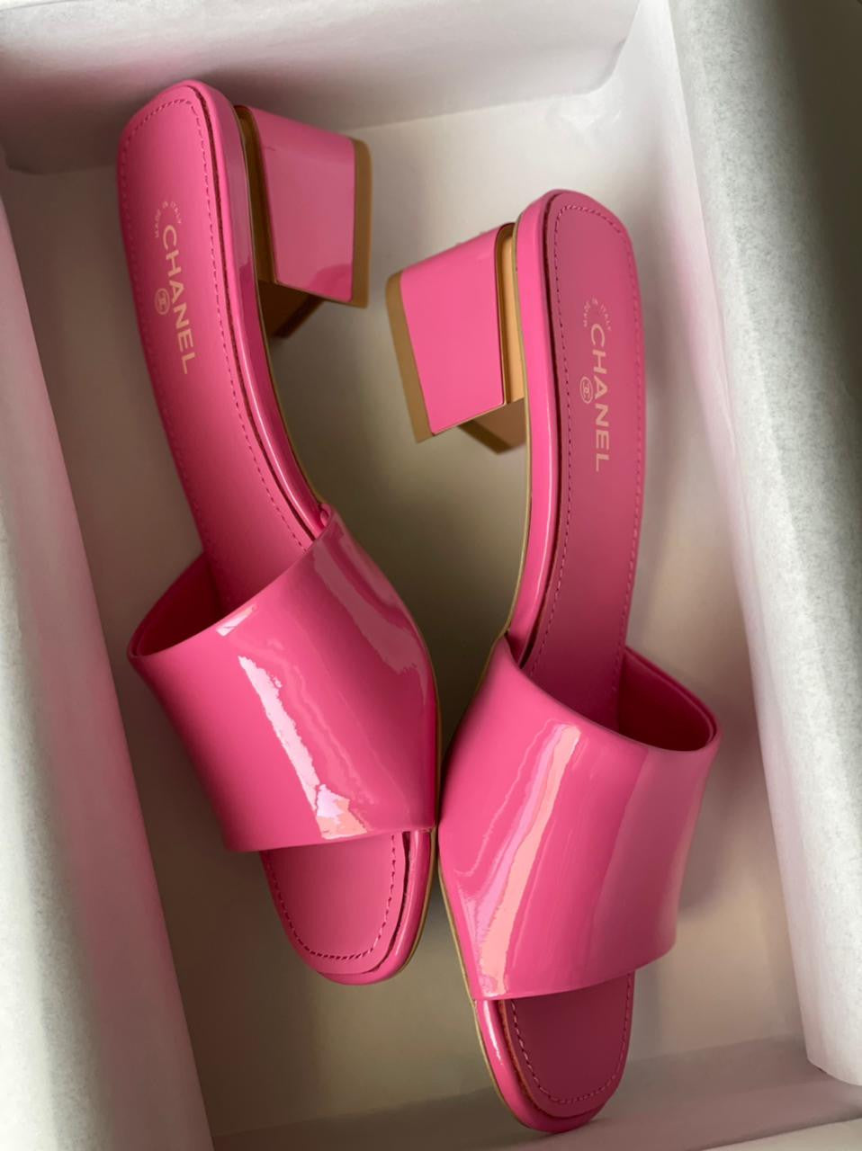 CHANEL