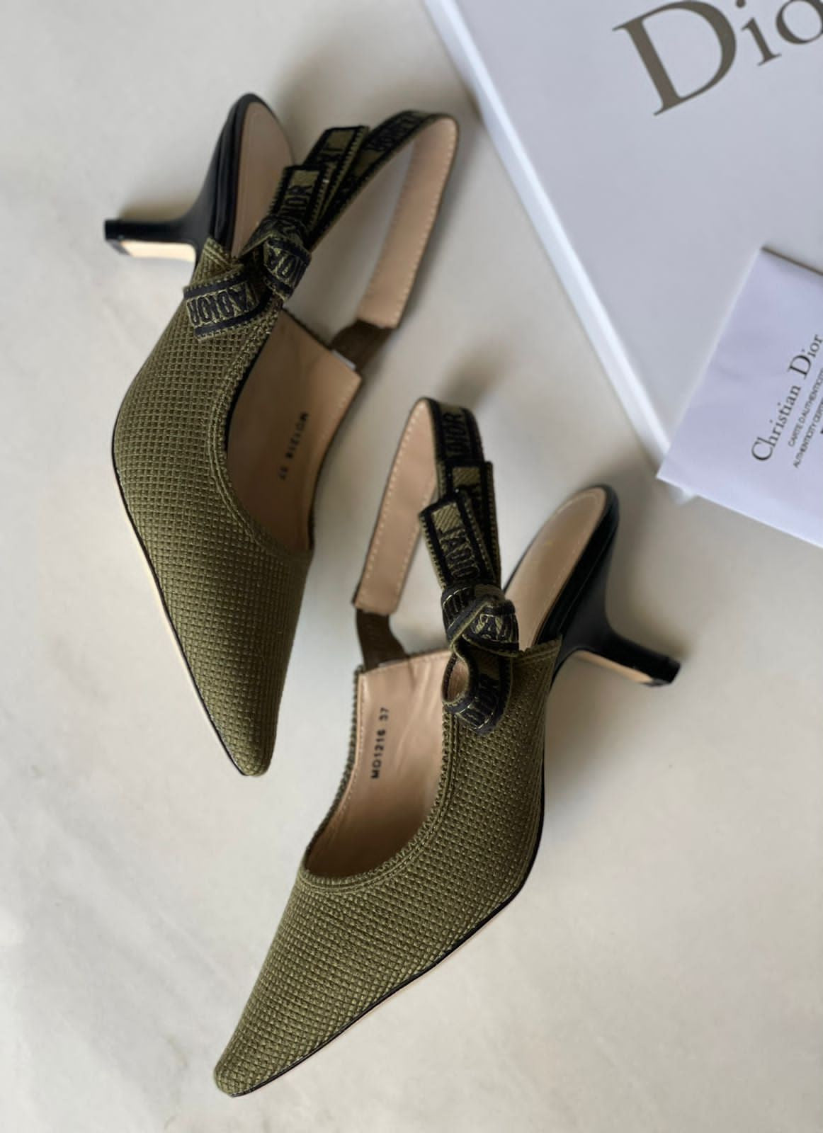 DIOR