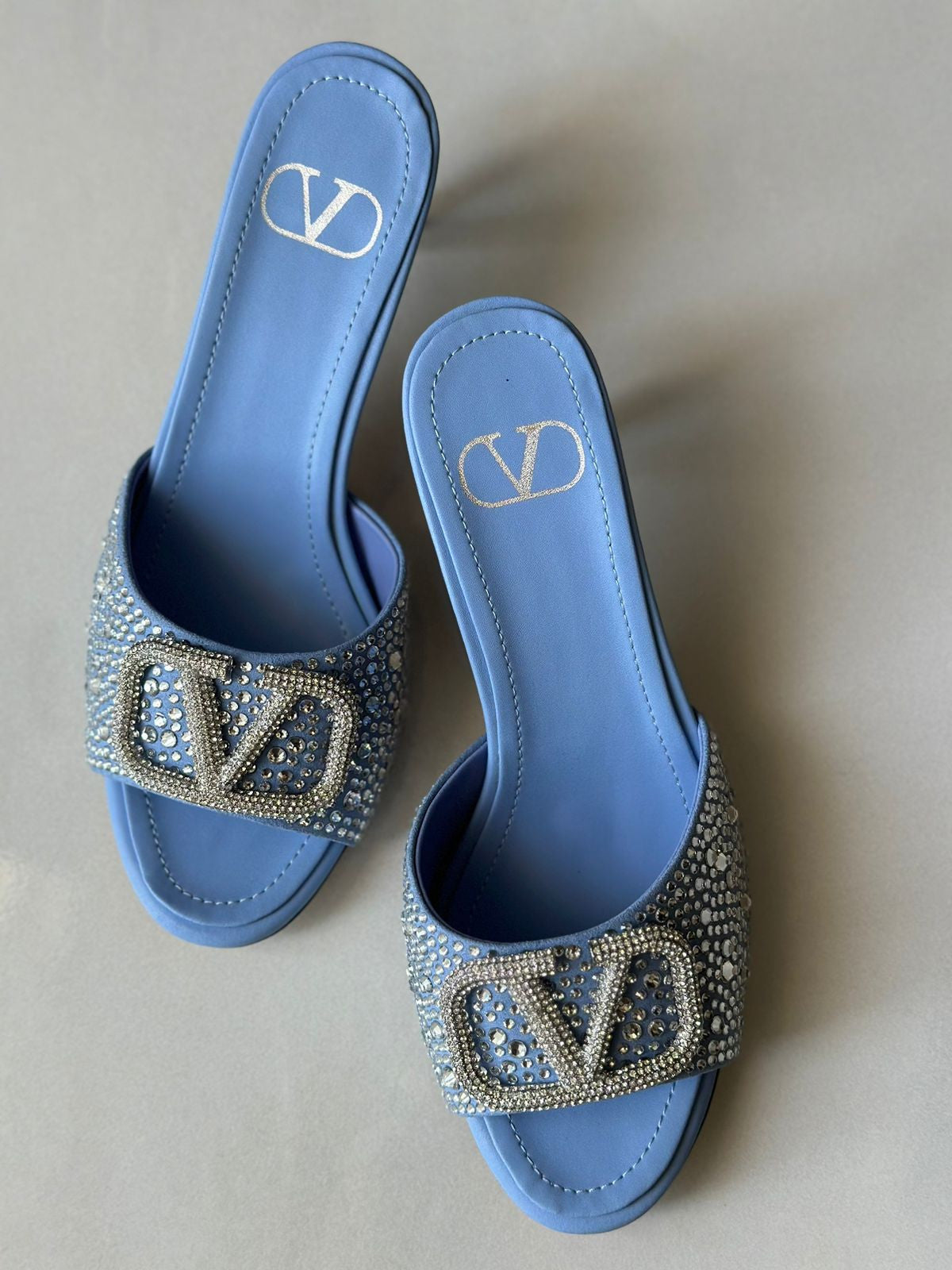 VALENTINO (2 Color)