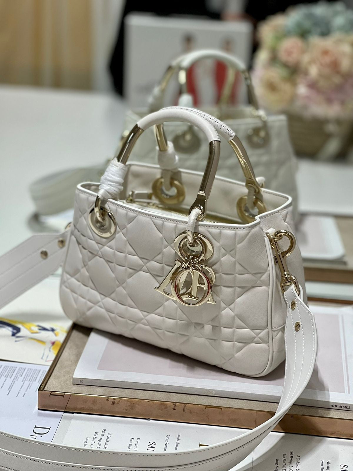 DIOR (Gold Handel)
