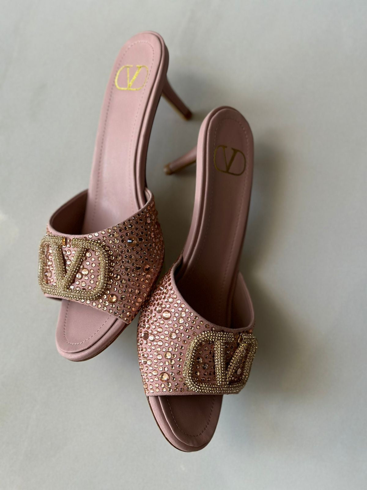 VALENTINO (2 Color)