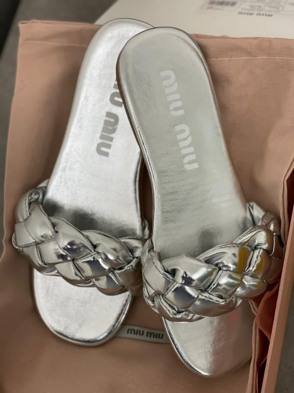 MIU MIU