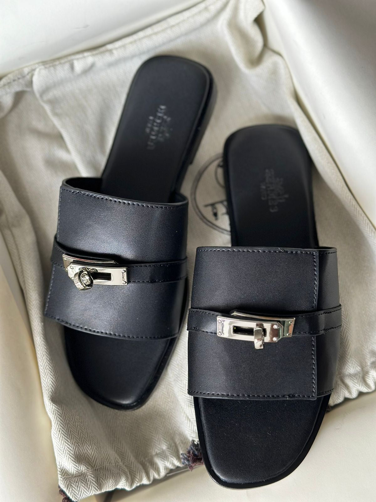 HERMES (3 Color)