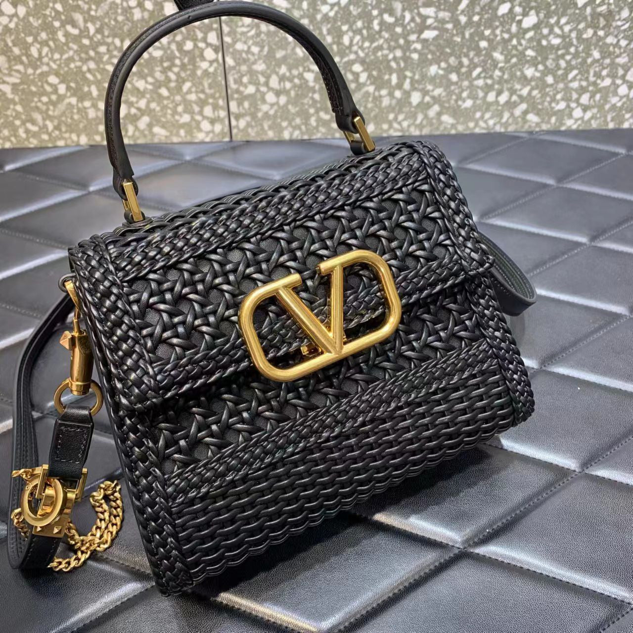 VALENTINO (3 Color)