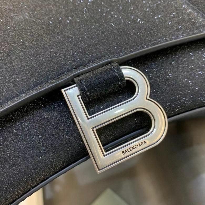 BALENCIAGA