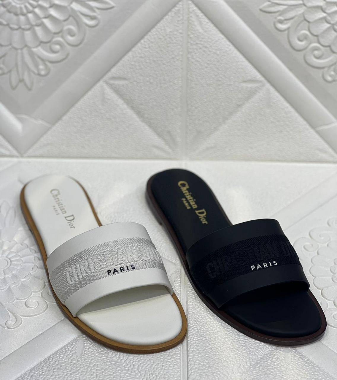 DIOR