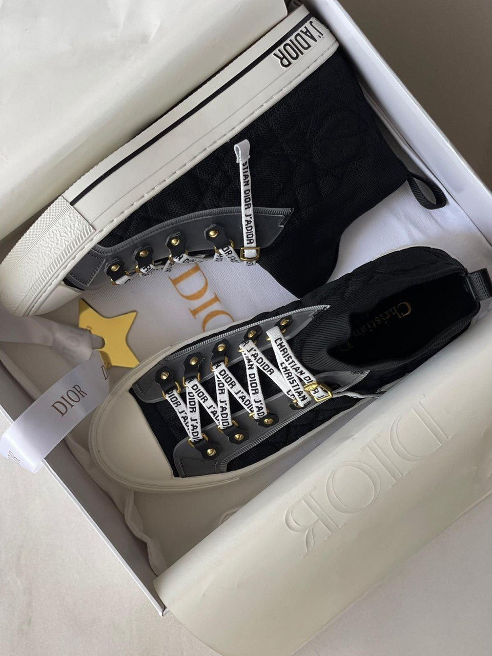 DIOR