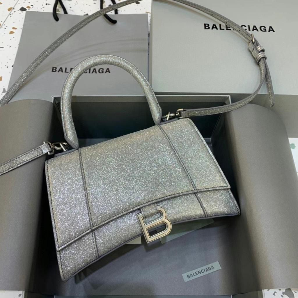 BALENCIAGA