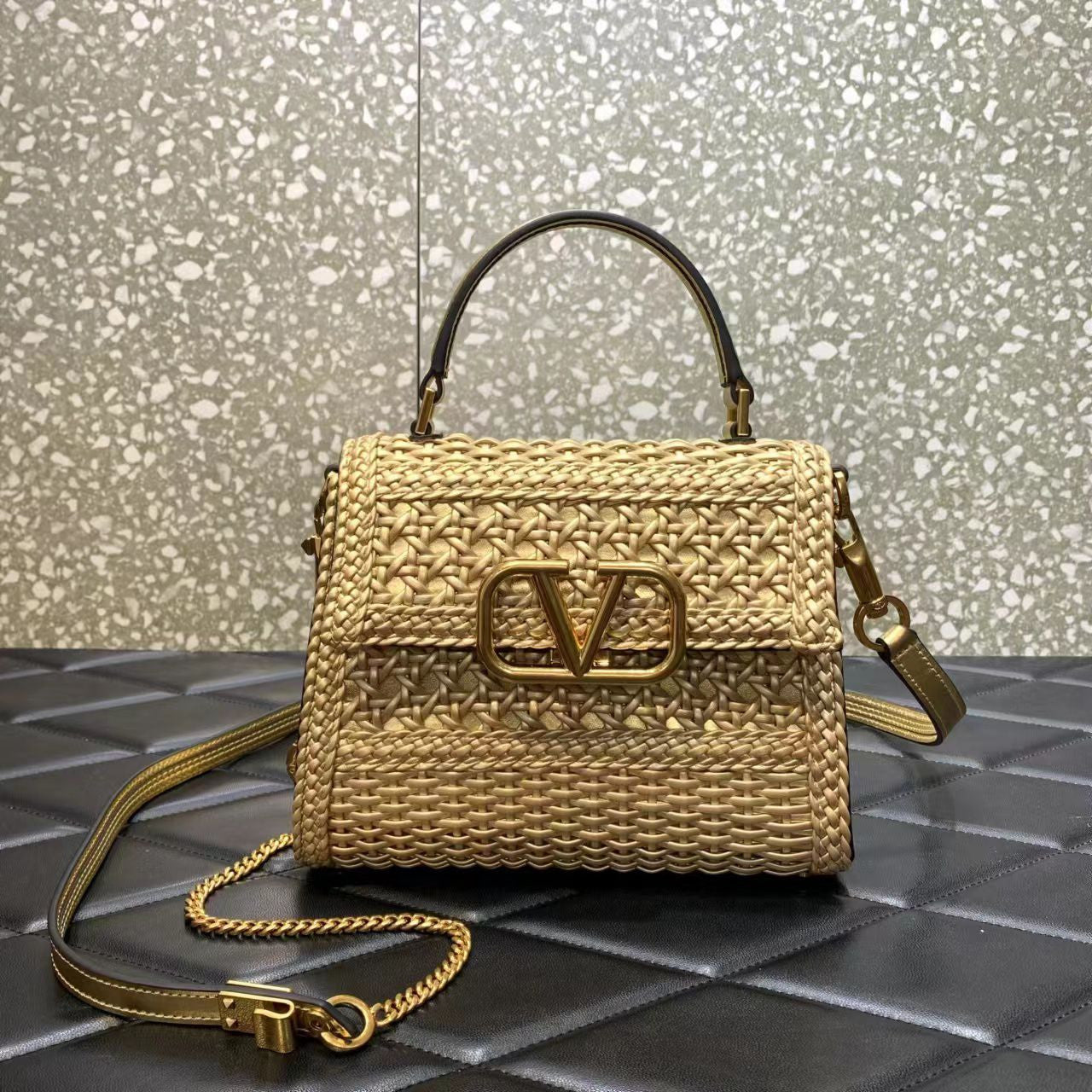 VALENTINO (3 Color)