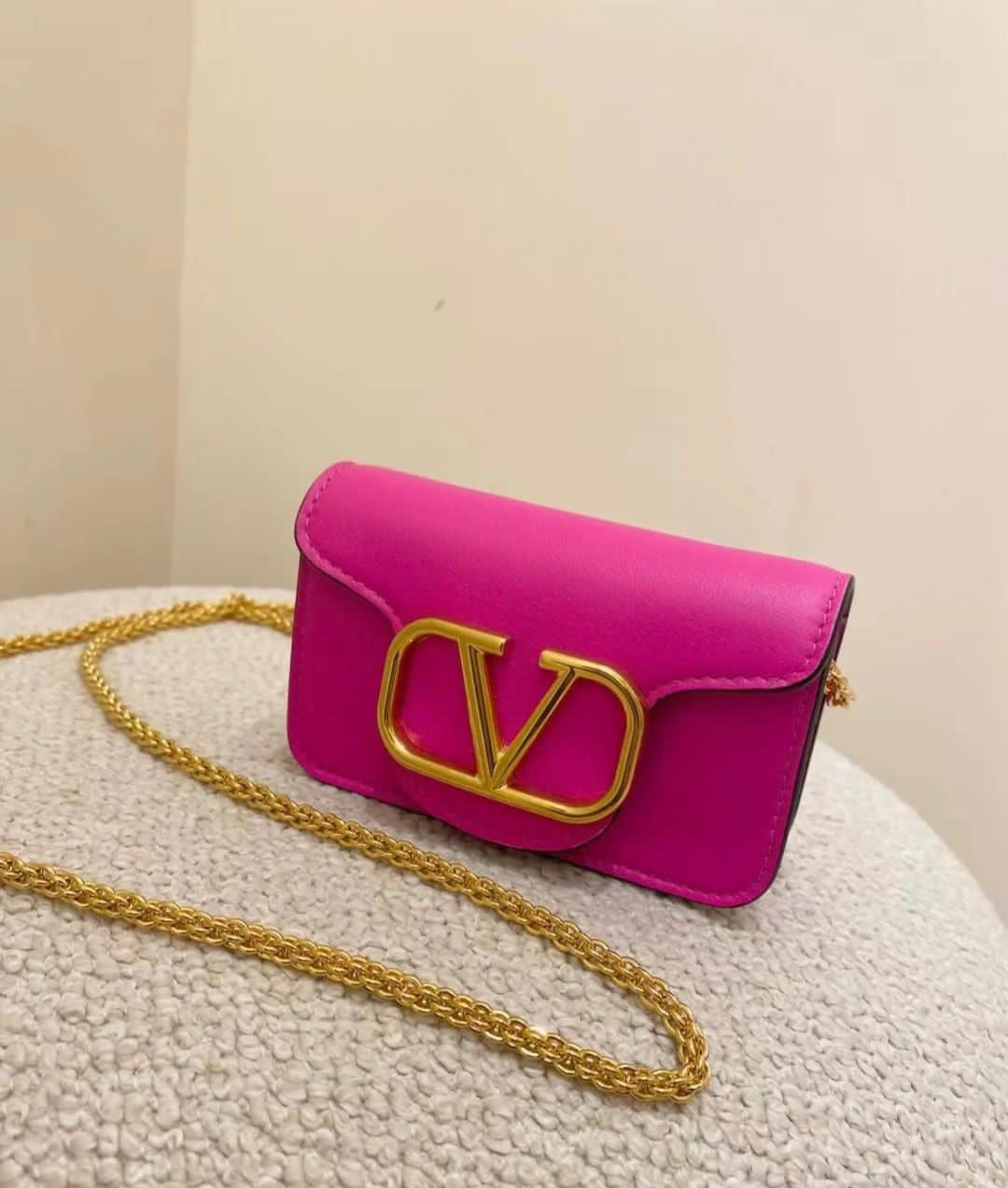 VALENTINO (4 Color)