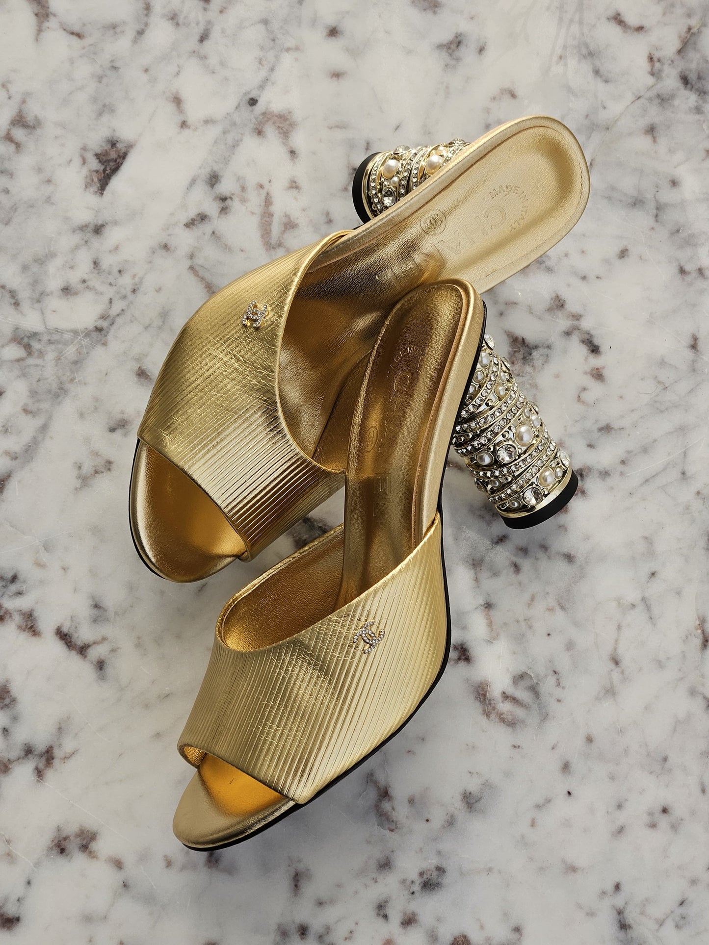 CHANEL