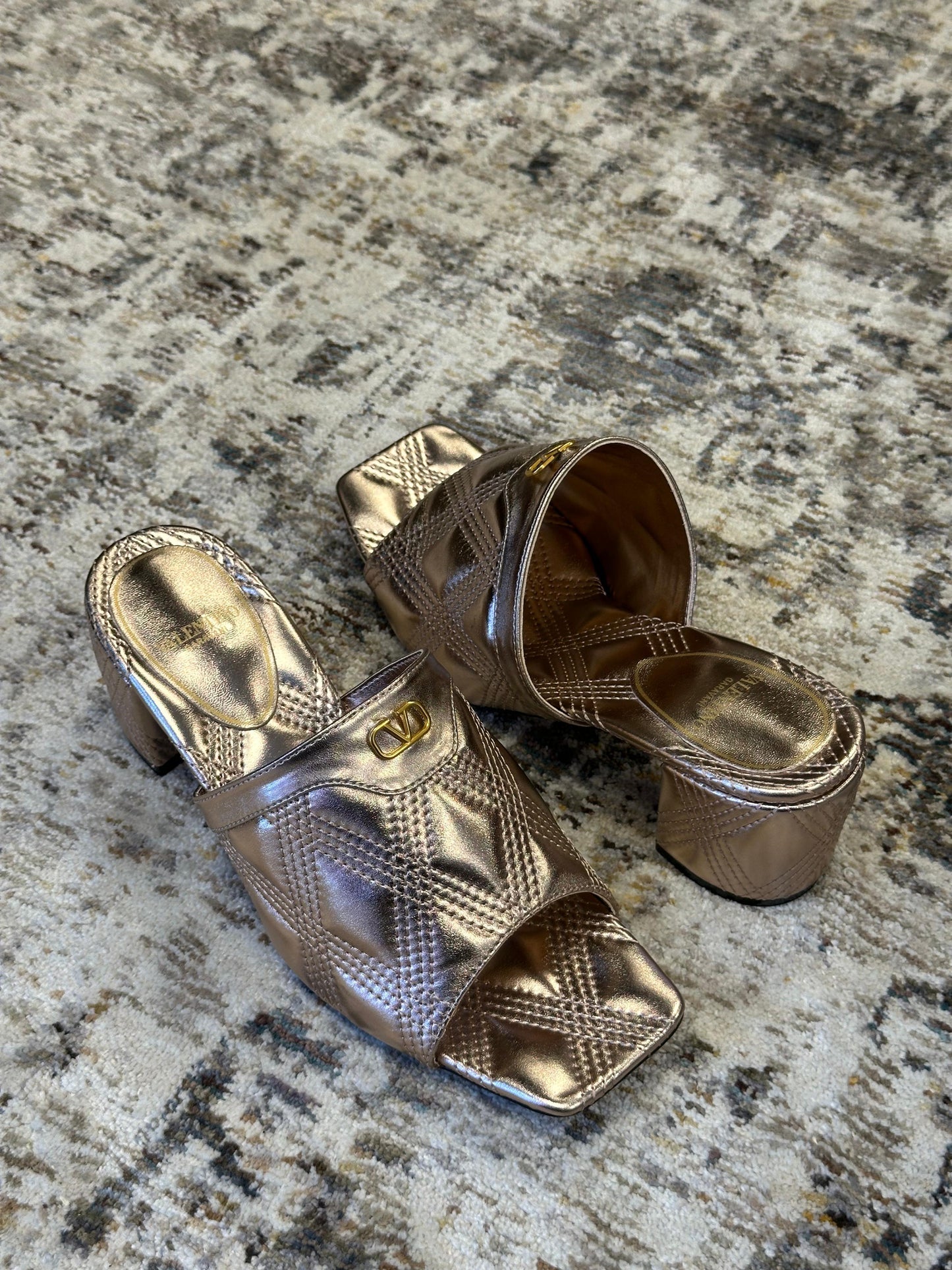 VALENTINO