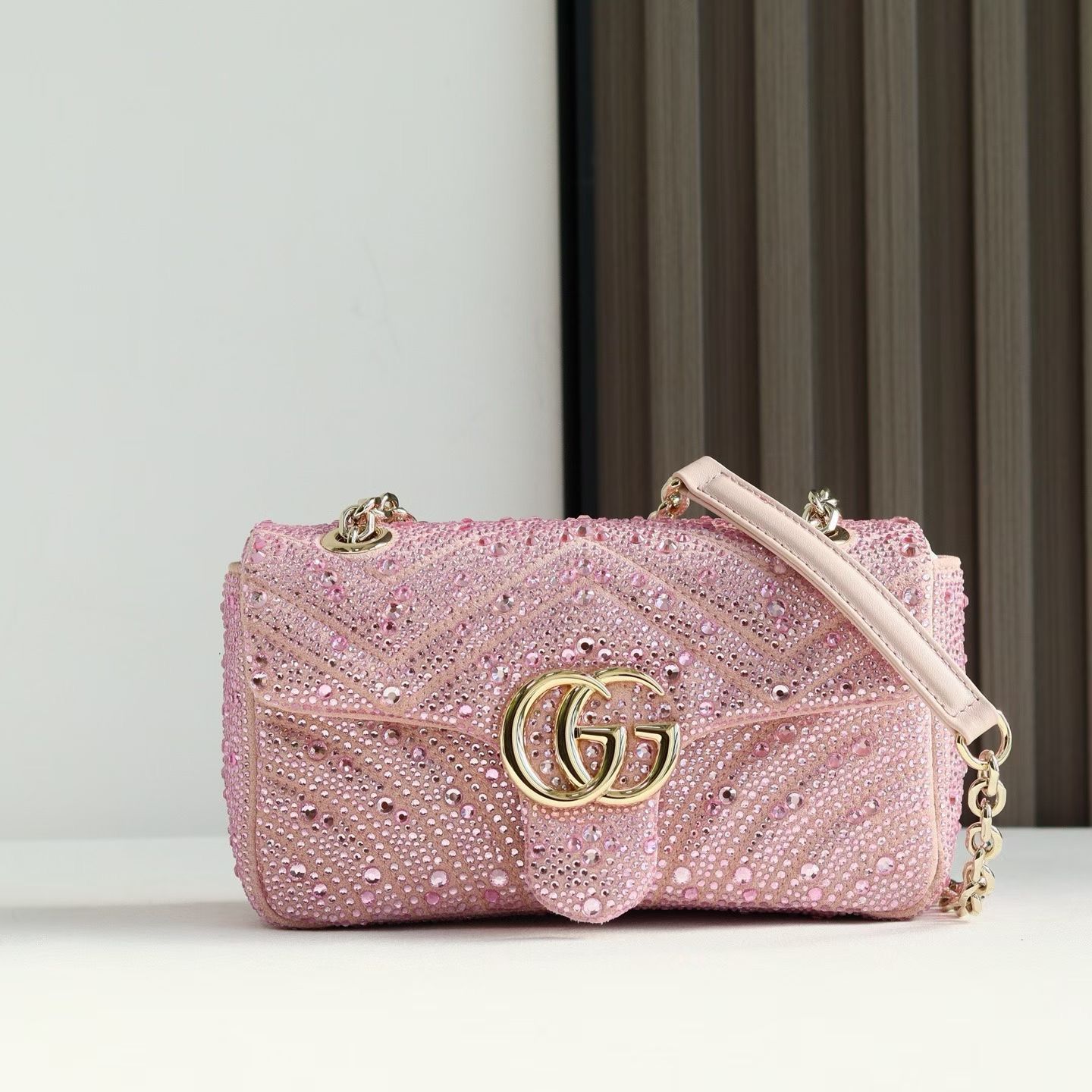 GUCCI
