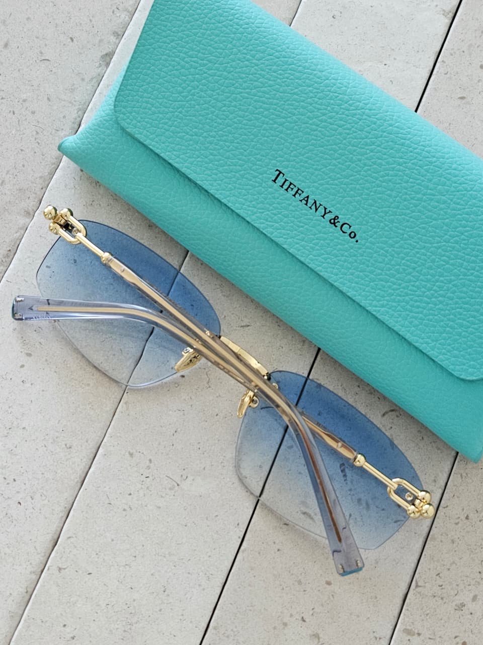 TIFFANY & CO.