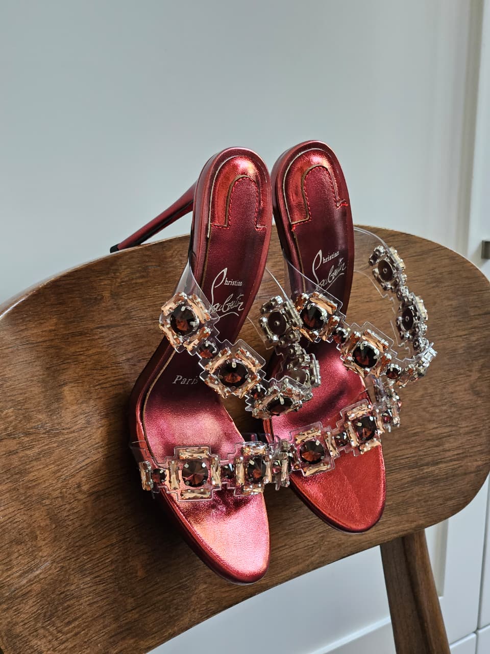 LOUBOUTIN