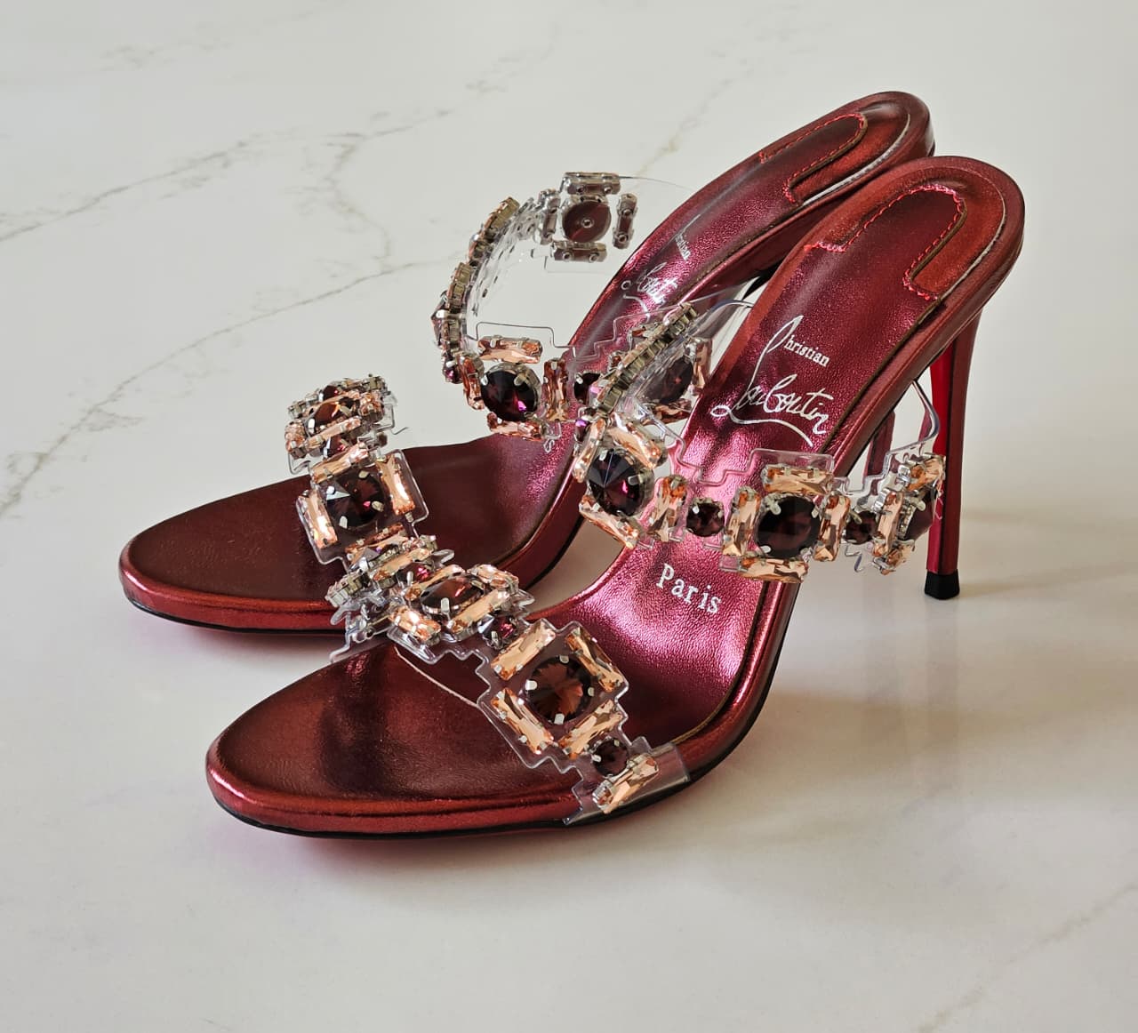 LOUBOUTIN
