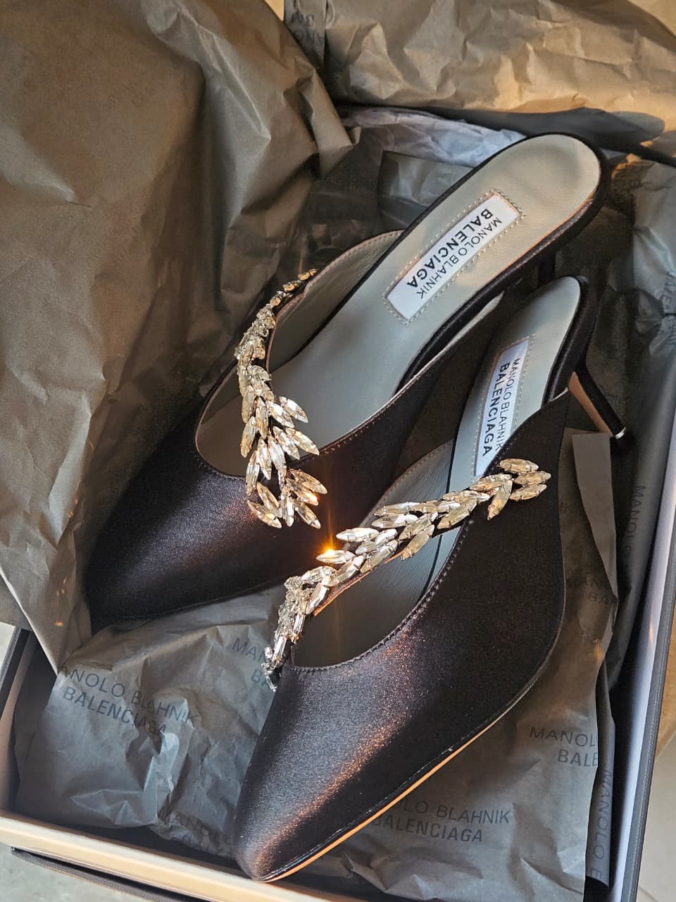 BALENCIAGA