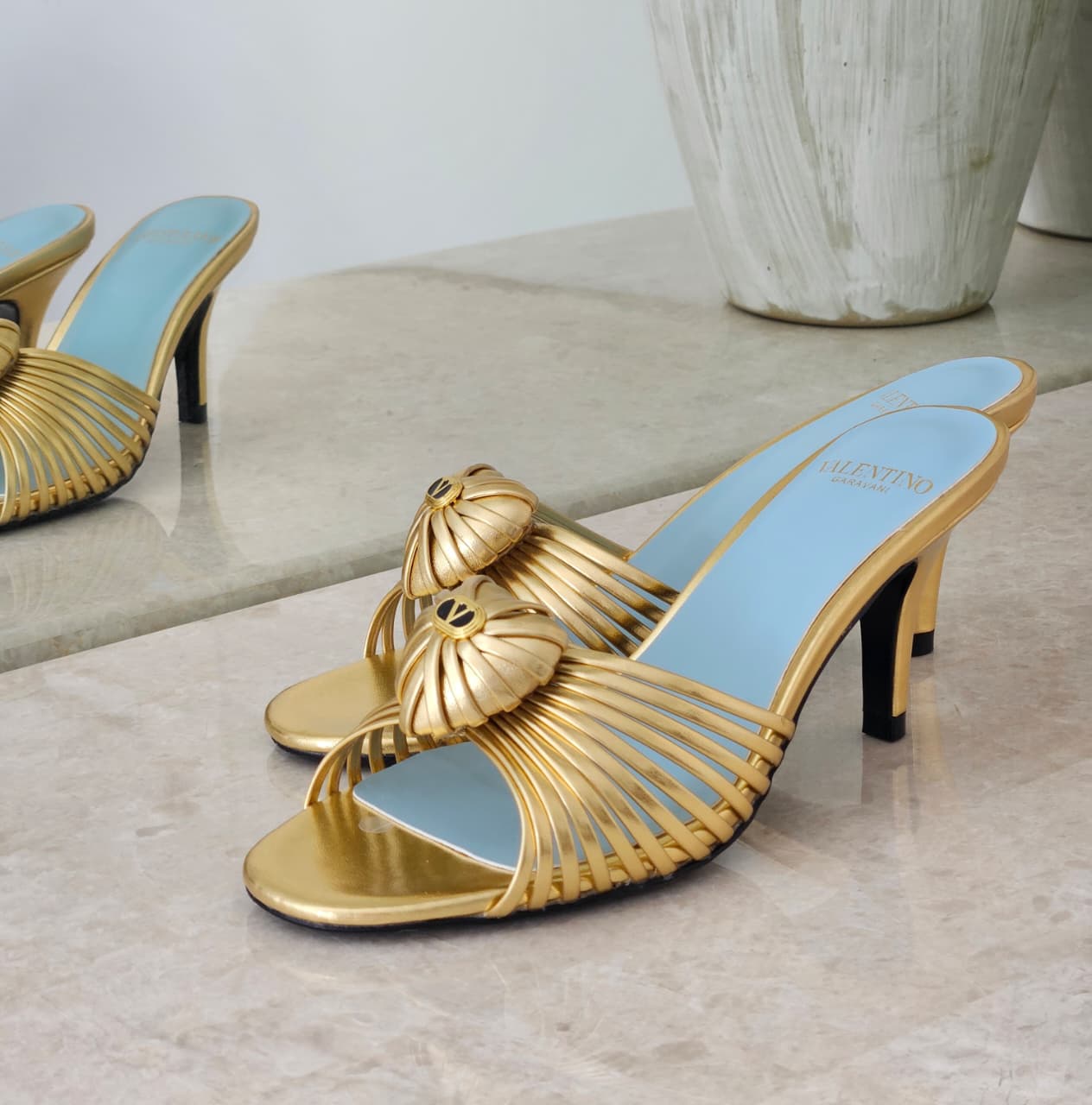 VALENTINO