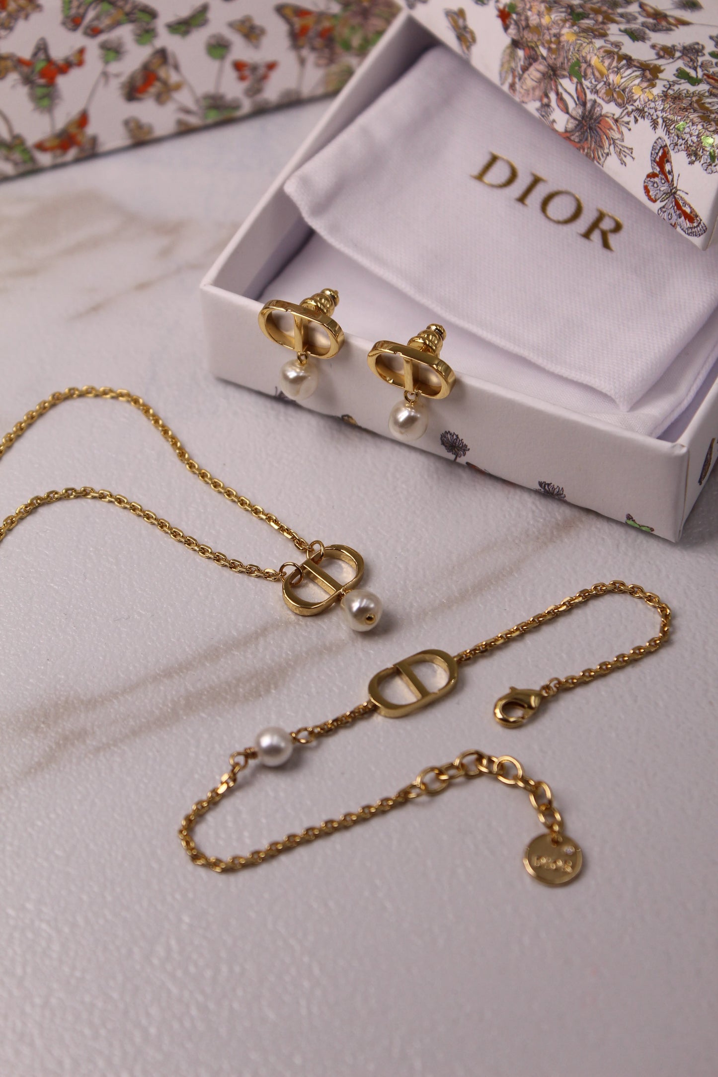 DIOR (Set)