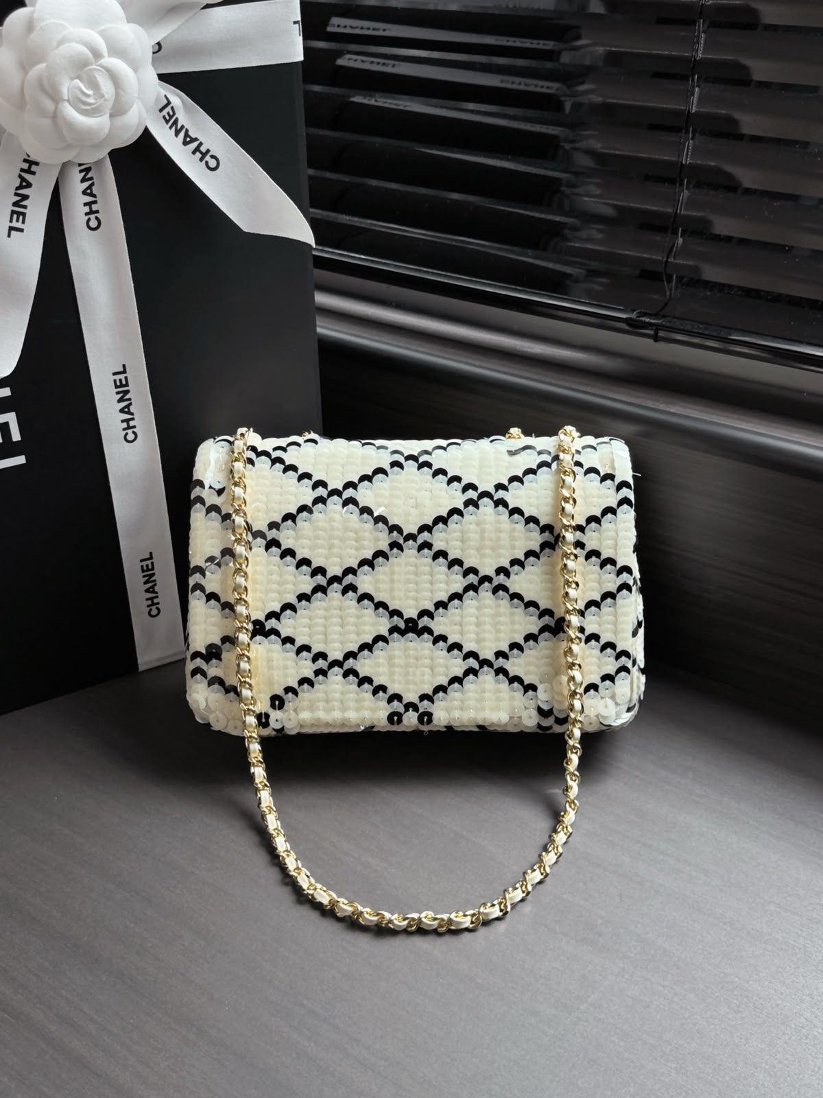CHANEL (2 Color)