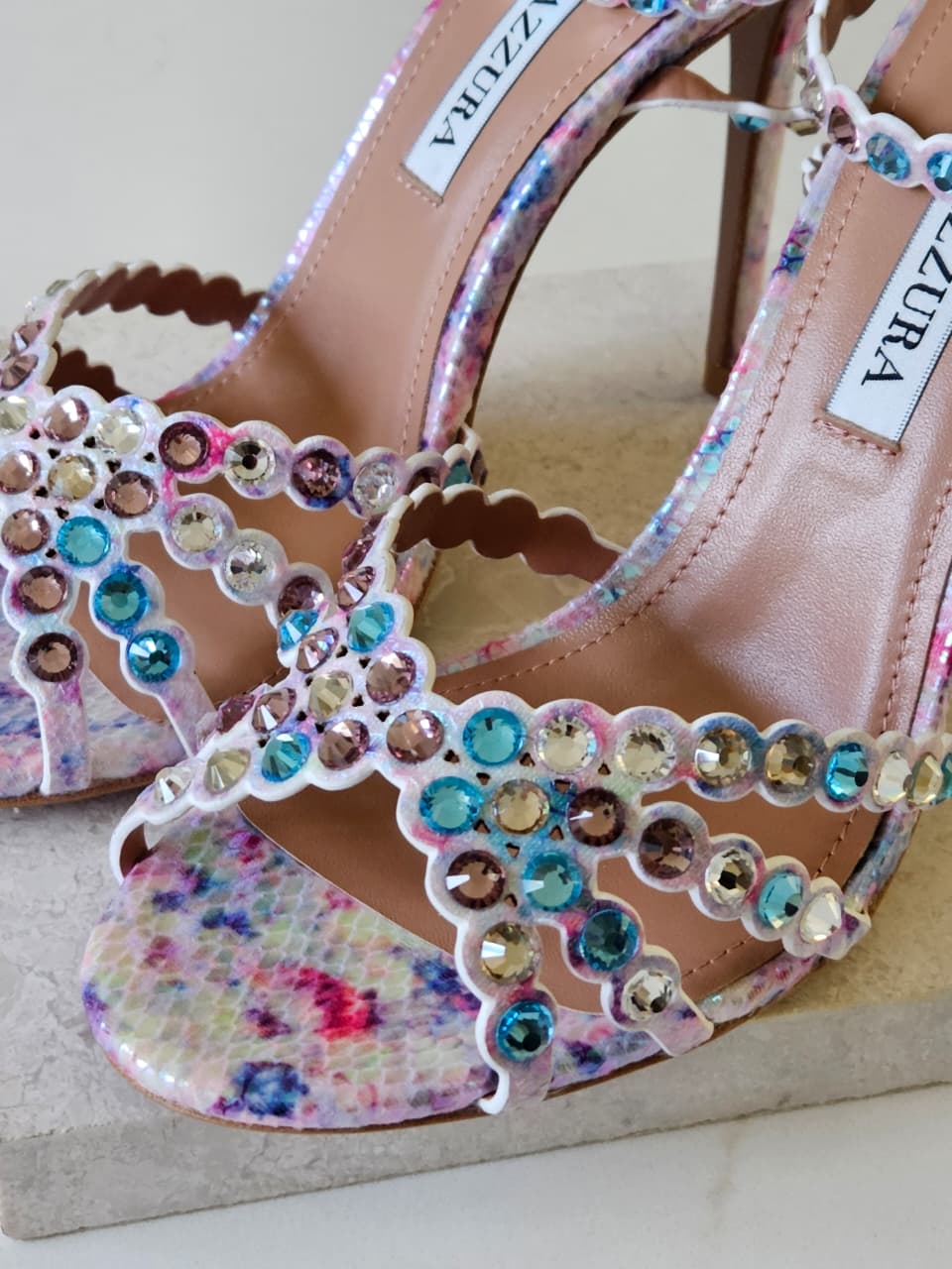 AQUAZZURA
