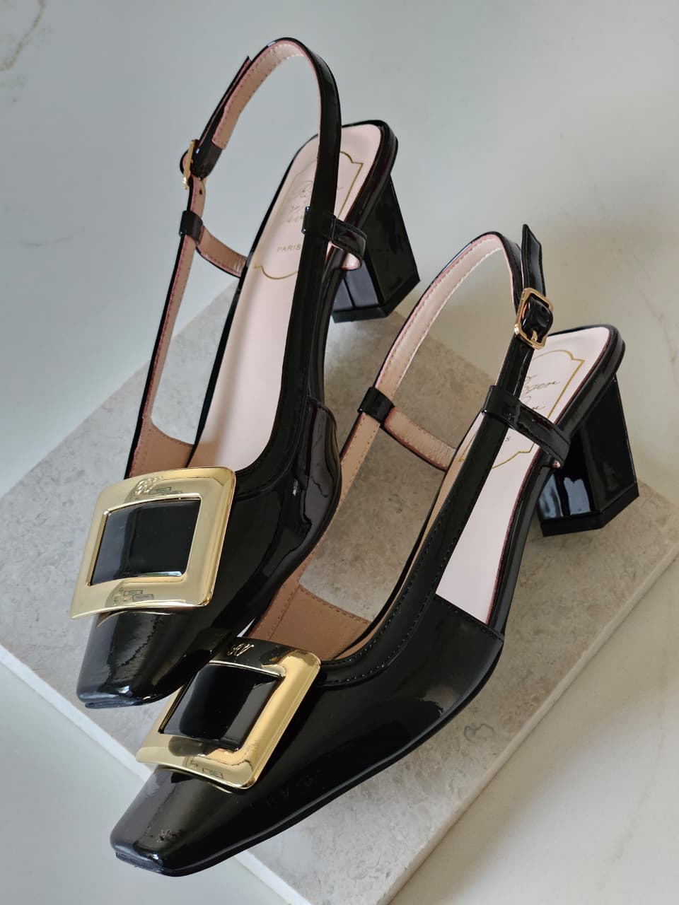 ROGER VIVIER
