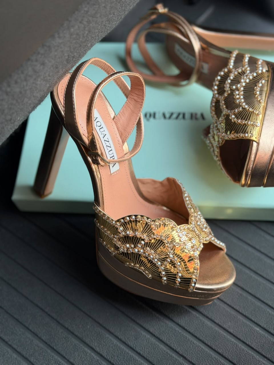 AQUAZZURA