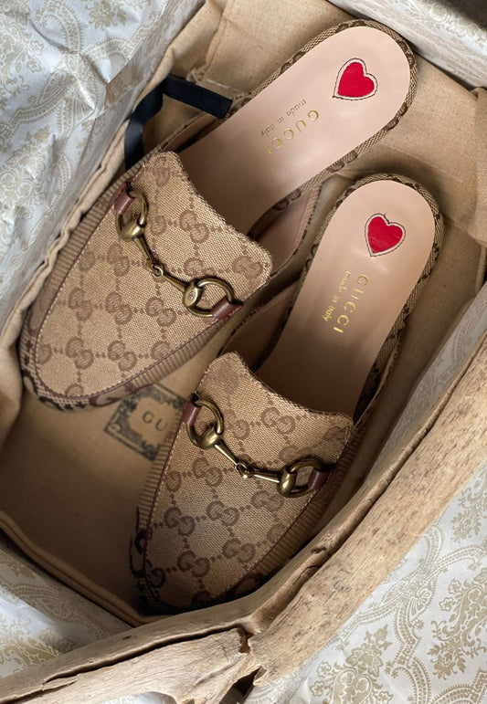 GUCCI