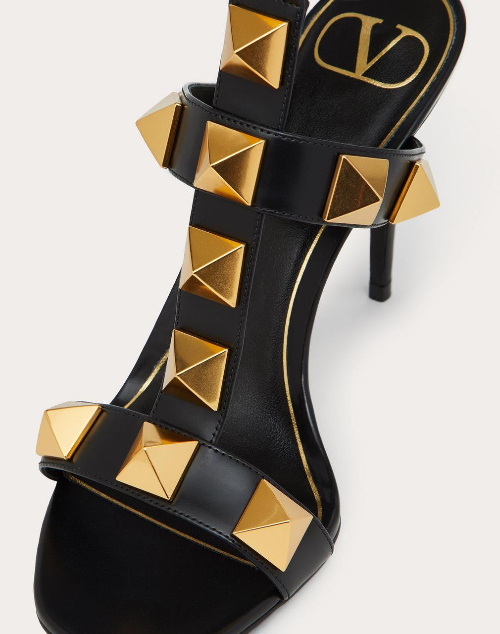 VALENTINO