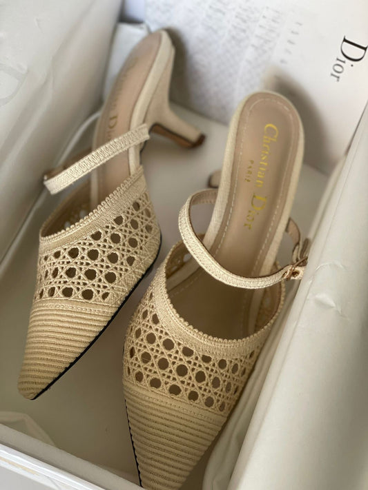 DIOR